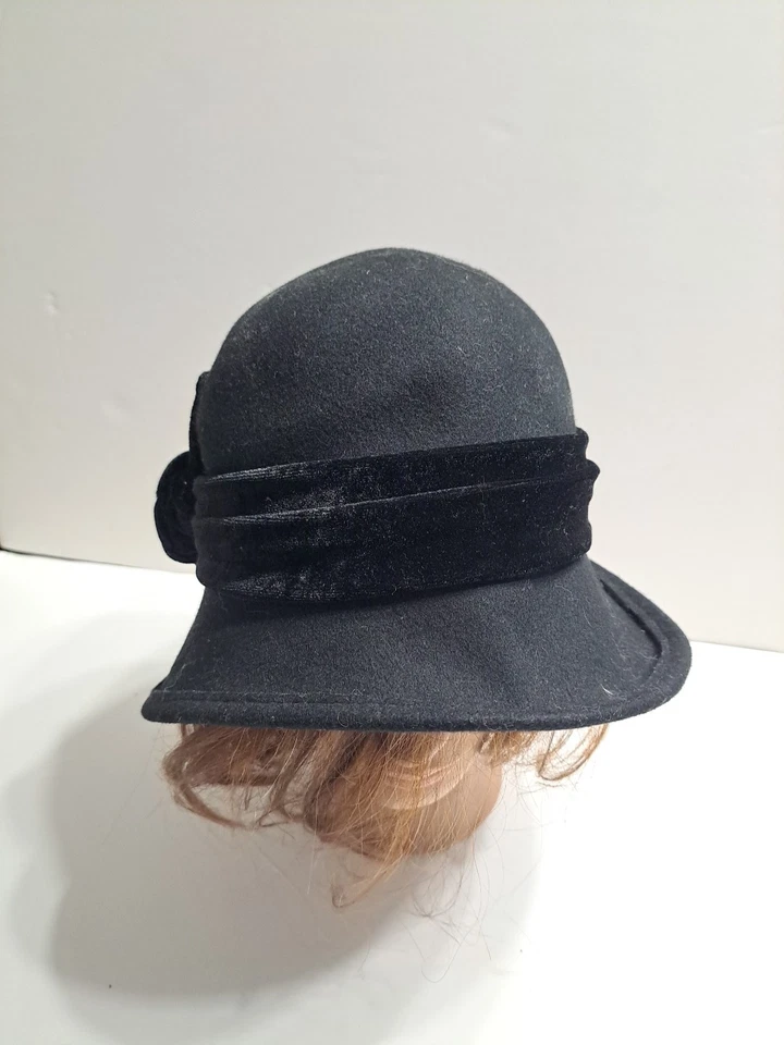 Sombrero de mujer SFTC negro de lana con lazo de terciopelo Foto 2 de 4