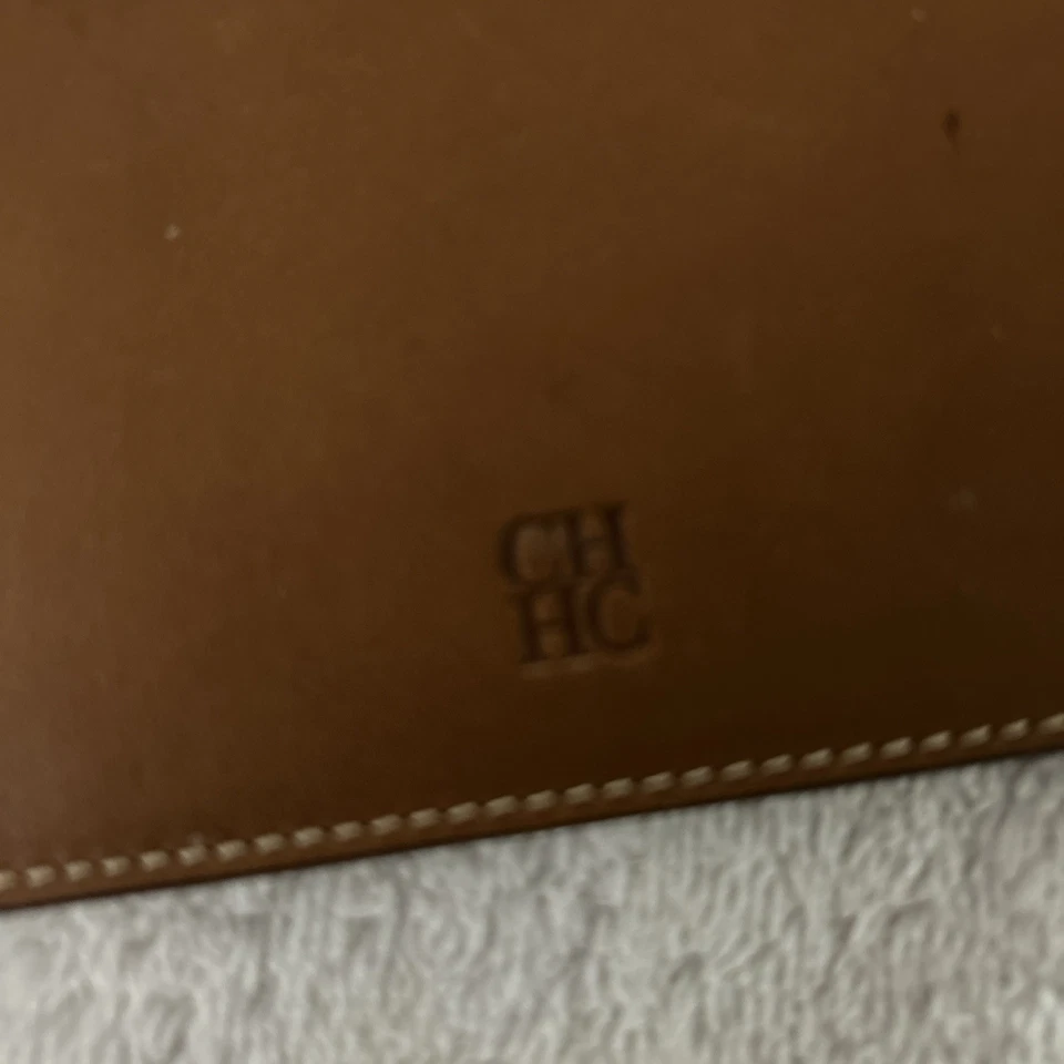 Бумажник CH Carolina Herrera персиковая кожа компактный с клапаном - Изображение 2 из 4