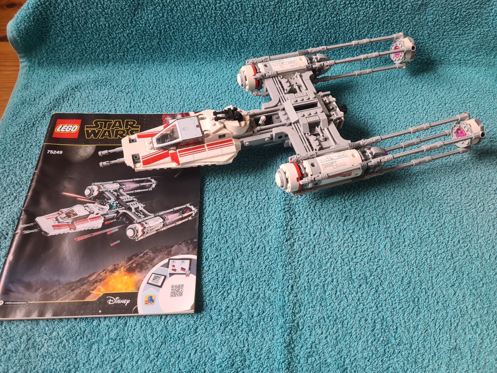 LEGO Star Wars, Resistance Y-Wing Starfighter (75249), made with manual, no box