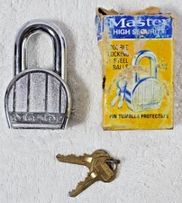 VTG Master Lock No. 220 High Security Padlock w/ 2 Keys & Box USA Heavy Duty