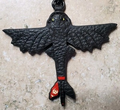 How to Train Your Dragon Flying Toothless Night Fury Exclusive Keychain 