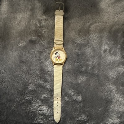 Disney Mickey Mouse Wristwatch White Lizard Grain Strap Collectible