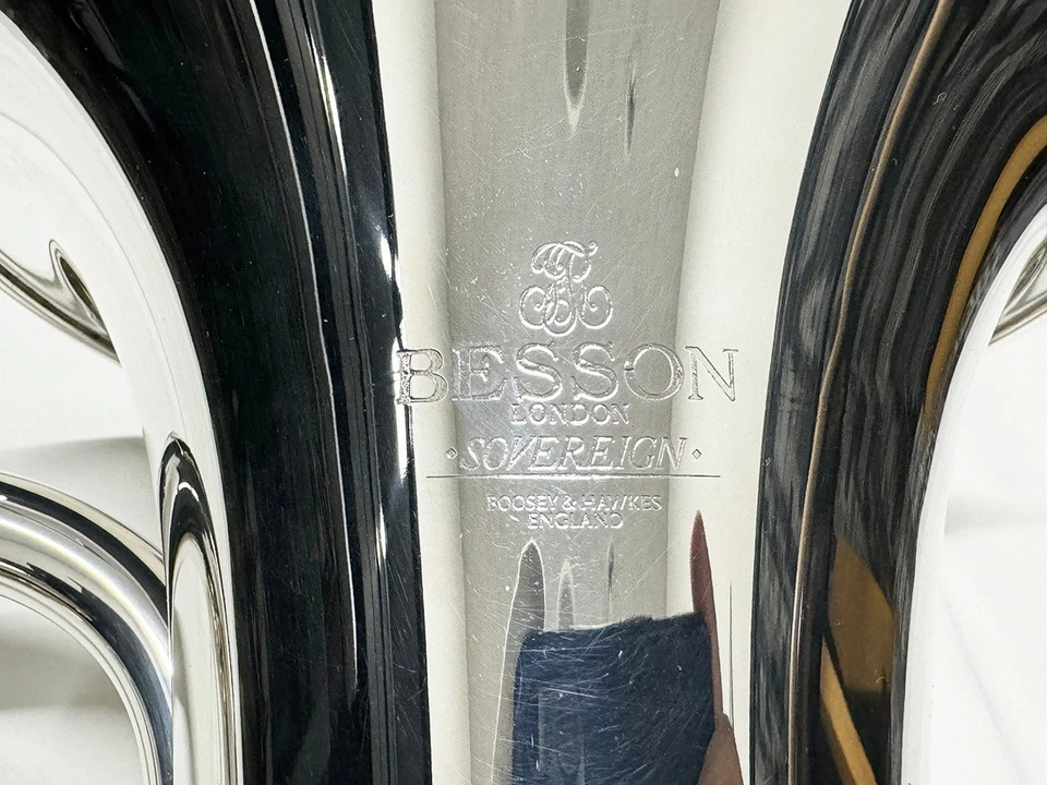 Besson Sovereign BE-967-2 placcato argento eufonio usato con custodia rigida - Immagine 2 di 4
