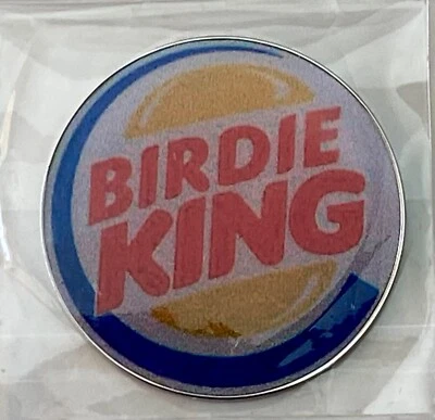 SPORTZCOLLECTABLES.COM BIRDIE KING - Light Blue - Pro size 32mm - Golf Ball Marker