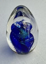 BSG 2000 Egg Shape Twisted Blue Colors Glittered Clear Glass Paperweight 3" Art