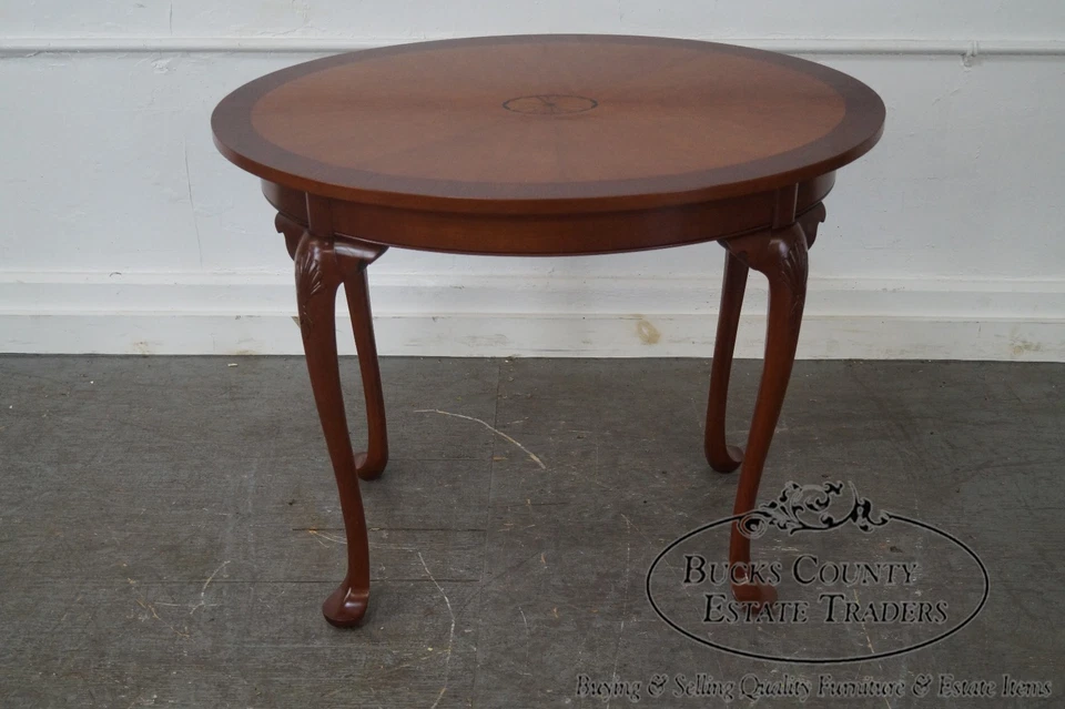 Mesa auxiliar ovalada con incrustaciones de caoba hecha a mano por Alvin Rothenberger Foto 4 de 4