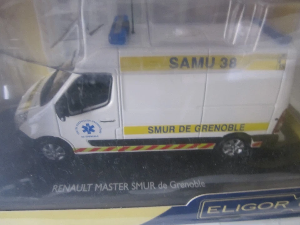 1/43 ELIGOR FOURGON AMBULANCE RENAULT MASTER SMUR CHU DE GRENOBLE NEUF BOITE - Photo 2/4
