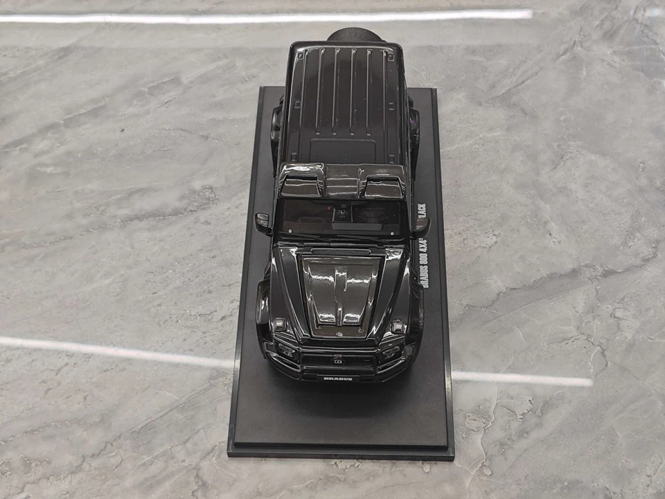 Modelo de coche GT Spirit 1:18 Mercedes Benz Brabus G800 4X4 negro edición limitada Foto 3 de 4
