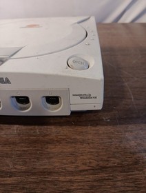 Sega Dreamcast HKT-3020 Console W/ Controller - Powers On