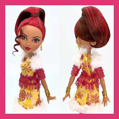 Ever After High Rosabella Beauty Doll With Accessories EUC / HTF