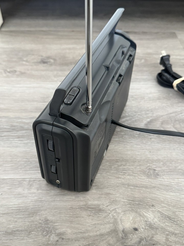 Sony ICF-38 Portable AM/FM Radio Black Dual Band AC/DC Powered -Tested ...