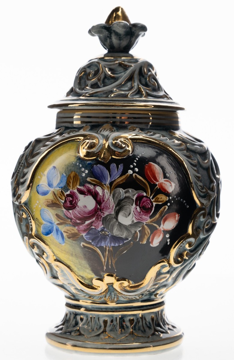 Rare Vtg 8.5in R. Capodimonte Porcelain Vase w/ Lid San Marino