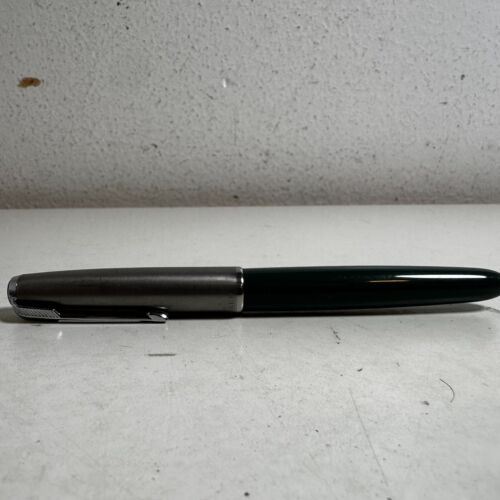 Vintage Parker 21 Black Chrome Rare Antique Metal Nib Vacumatic Fountain Pen