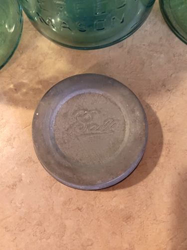 Lot of 3 Vintage Ball Perfect Mason Blue Glass Quart Jars Ball Zinc Lids - Picture 6 of 6