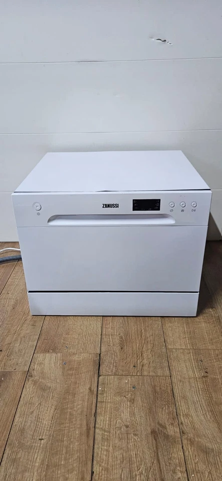 Zanussi ZDM17301WA 6 Place Freestanding Table Top Dishwasher White R:34 RRP £399 - Image 2 of 4