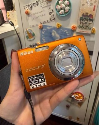 Nikon COOLPIX S3000 Digital Camera 12.0MP 4x Optical Zoom Silver English
