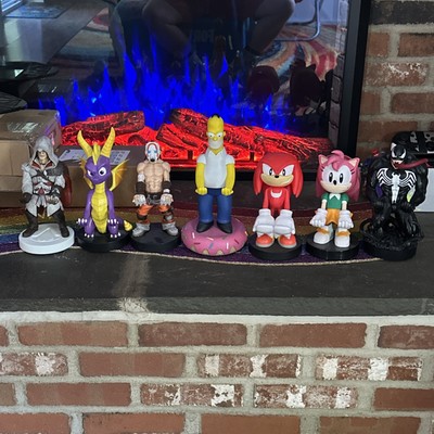 Lot 7 Cable Guys Controller/Cable Holder Ezio Sonic Venom Marvel Custom Homer