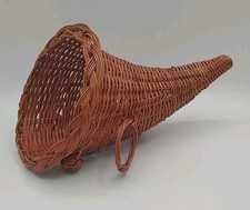 Vintage Cornucopia Horn of Plenty Wicker Bask...