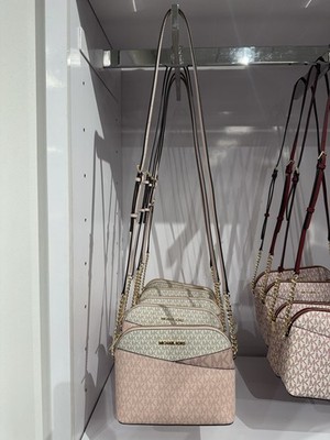 Michael Kors Jet Set Medium Dome Signature Crossbody (Powder Blush Multi)