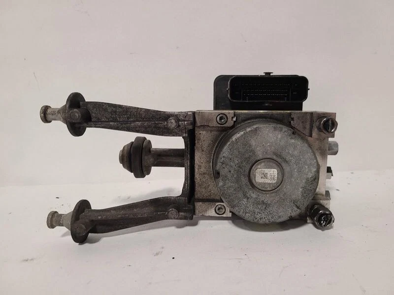 2017 Dodge Challenger Chrysler 300 Anti Lock Brake Pump Abs Pump Assembly OEM - Imagem 2 de 2