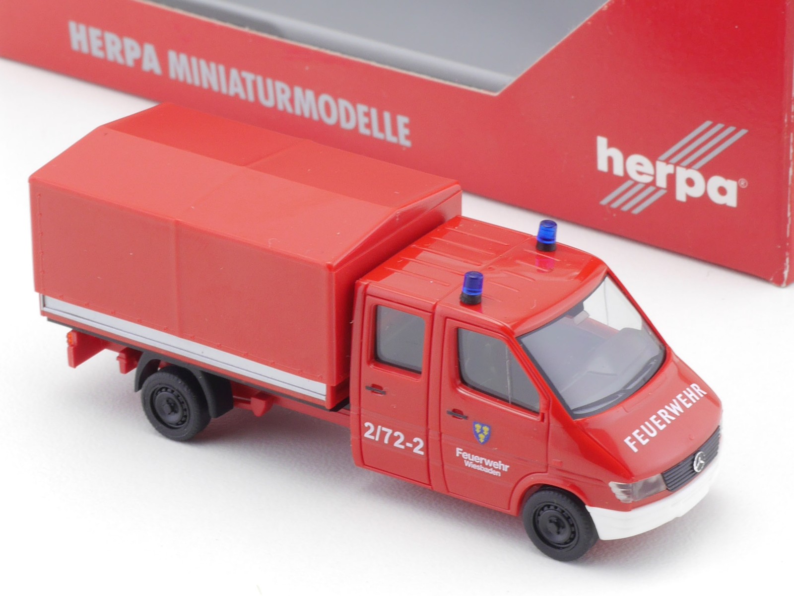 Herpa 046329 MB Sprinter Flatbed/Tarpaulin Fire Brigade Wiesbaden Ob 1704-14-81