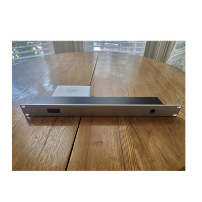 UniFi Cloud Key Plus Rackmount Kit UCK-G2-PLUS 19'' 1U Not Adopted - Never Used