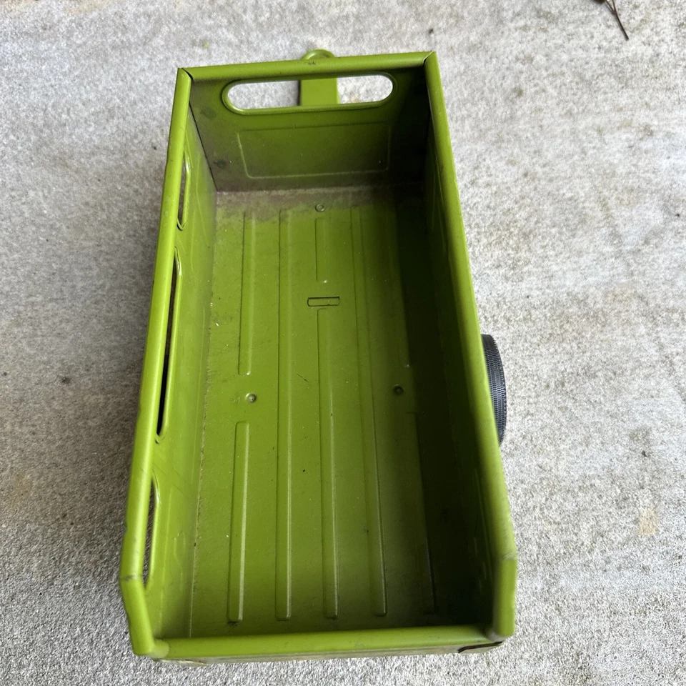 Vintage Nylint Farm Trailer 1:18 Scale - Image 4 of 4