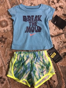 nike crop top and shorts outfit
