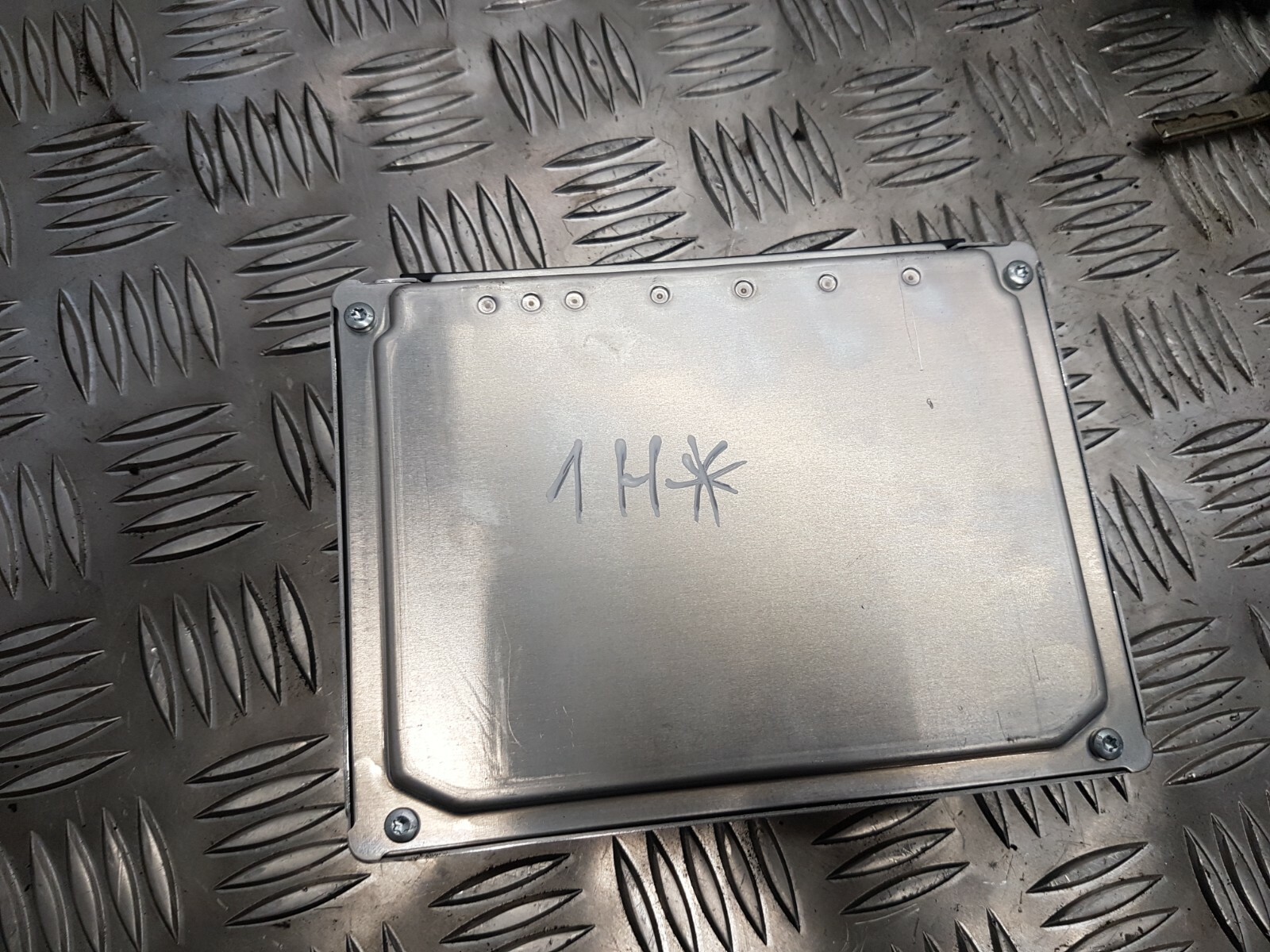 BMW Engine Control Unit ECU DME 7561380 E121 for sale online | eBay