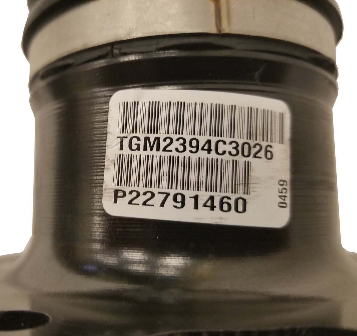2 GM (22791460) Front Axle 15-18 Escalade Silverado Suburban Tahoe