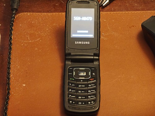 Téléphone portable à clapet rétro robuste Samsung Rugby II 2 SGH-A847D (TELUS) 2 MP - Photo 11 sur 17