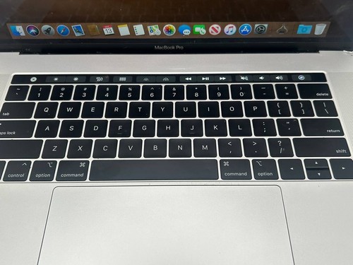 2018 MacBook Pro 15in Touch Bar Six Core 2.2GHz i7 512GB SSD 16GB DDR4 *READ* - Foto 4 di 14