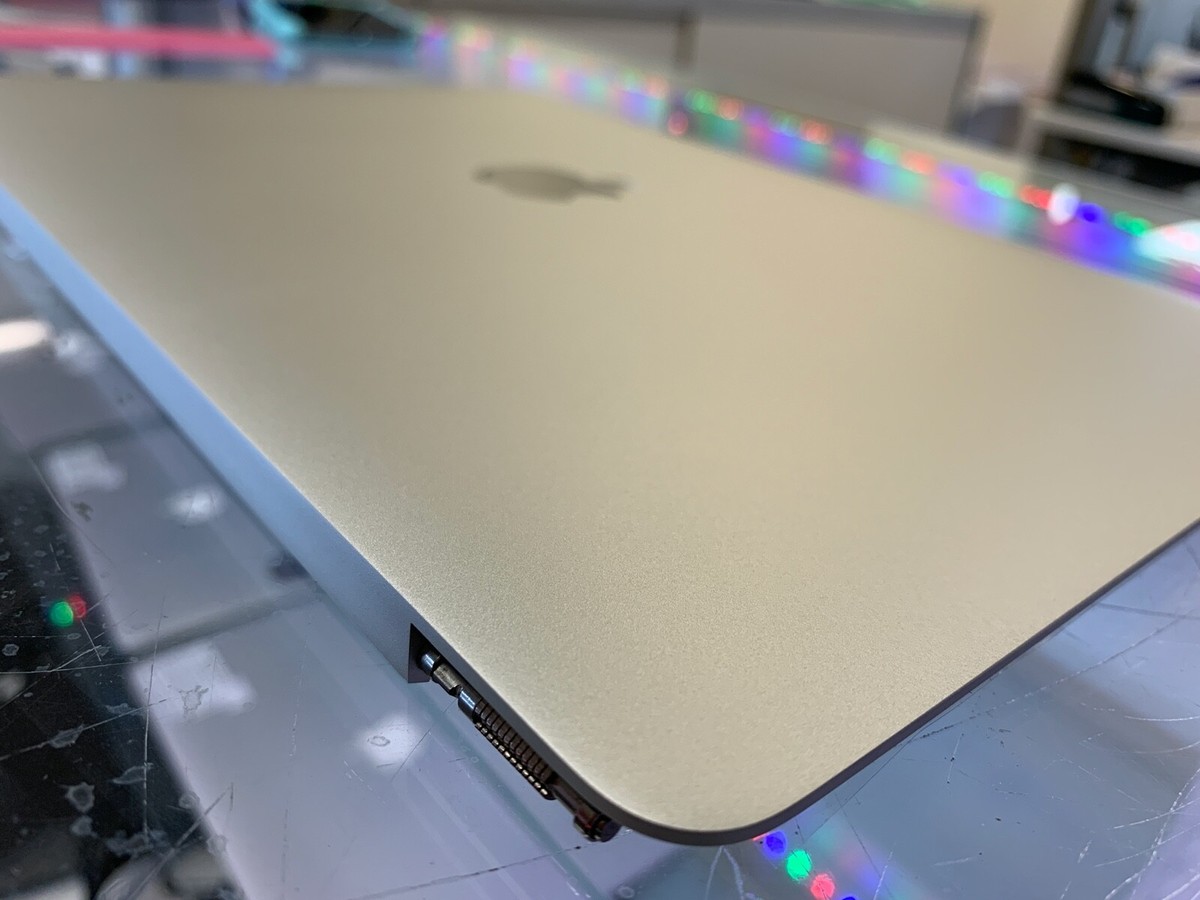 Genuine OEM Apple Macbook Air Retina 13