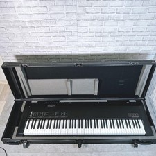 KORG SG-D1 Digital Sampling Piano Keyboard w/ Hard Case - Vintage Rare