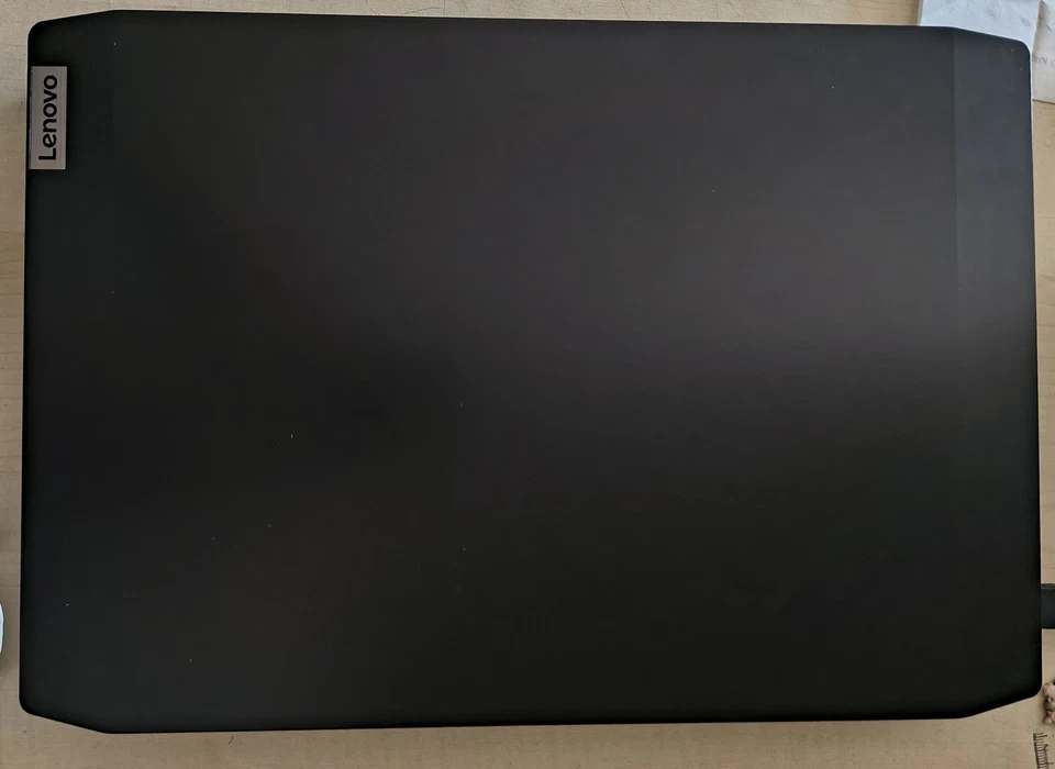 IdeaPad Gaming 3 15ARH05 15,6" (16GB, AMD Ryzen 7 4800H, 512GB SSD, GTX 1650 TI) - Immagine 4 di 4