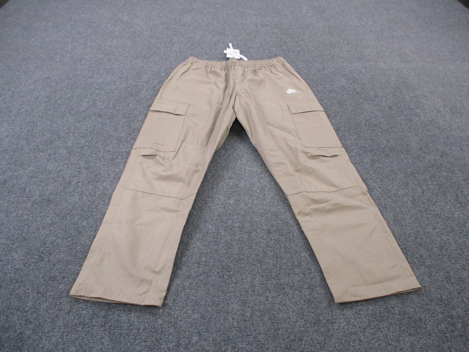 Nike Pants Mens M Beige Club Woven Cargo Loose Fit Straight Leg DX0613 NEW