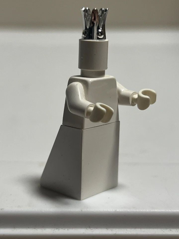 LEGO Harry Potter HP Reina de Ajedrez Minifigura hp016 4704 Cámara Llaves Aladas Foto 2 de 4