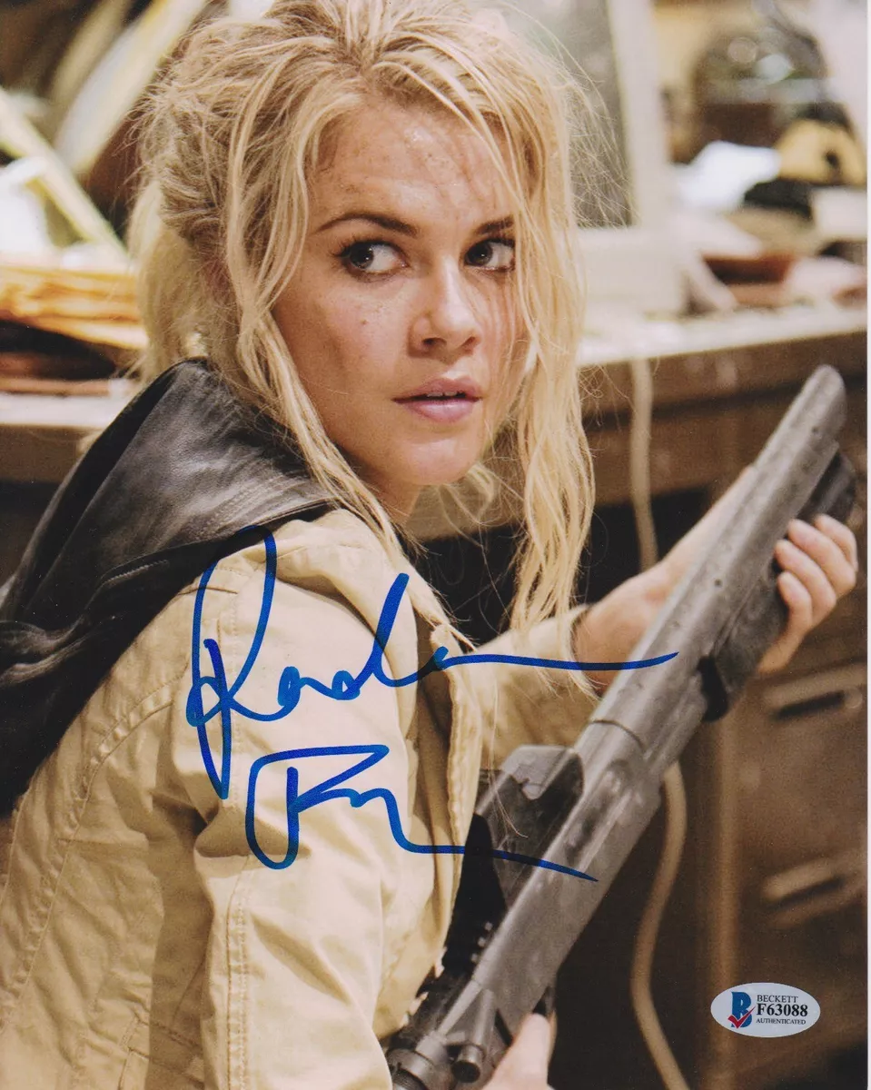 RACHAEL TAYLOR SIGNED 8X10 PHOTO TRANSFORMERS BECKETT BAS