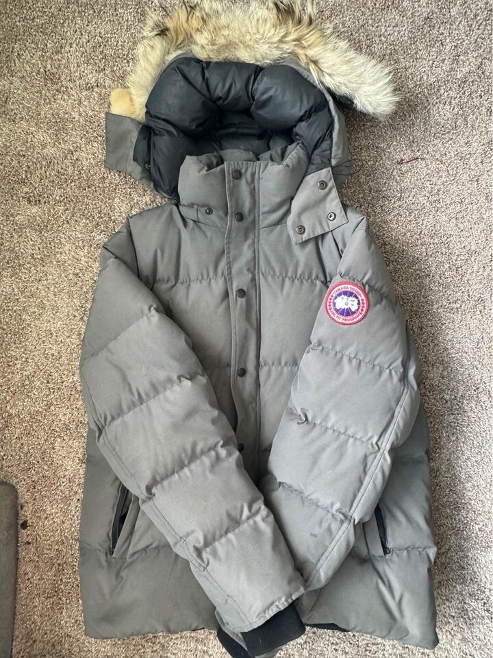 Canada Goose WYNDHAM Parka REAL FUR XL Gray/Graphite 14°F to -4°F