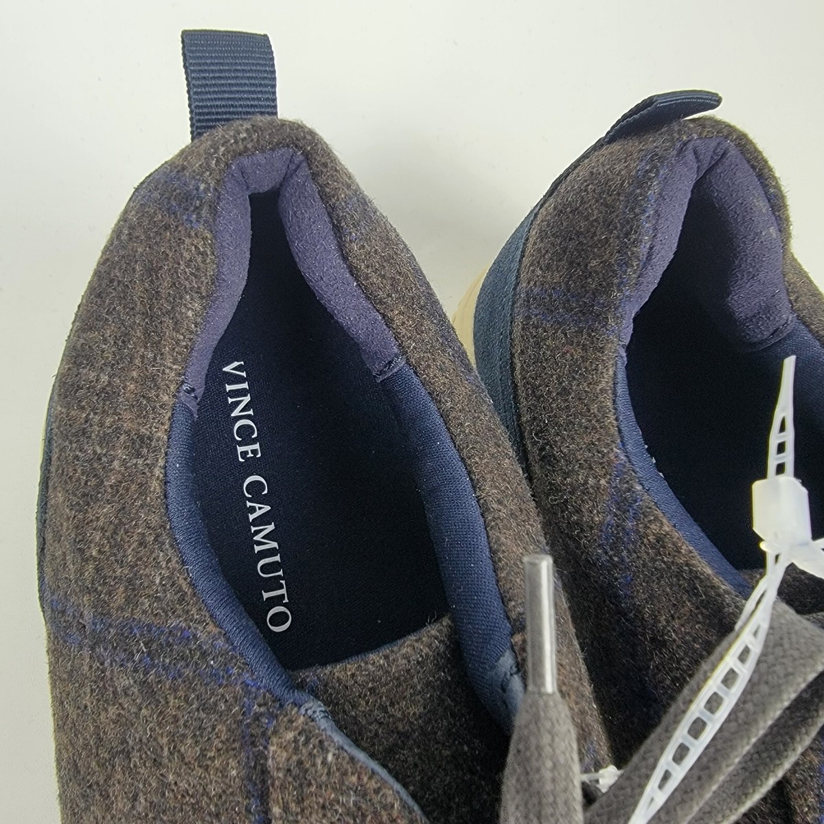 Vince Camuto Hardell Casual Sneakers Shoes Brown Navy Flannel Suede Men’s 10M/43 Amazon.com | Vince Camuto Men main image 4