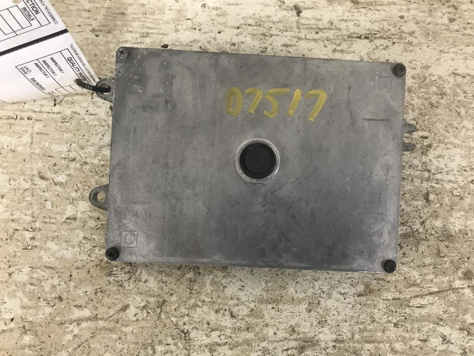 Módulo de control del motor usado (ECM) se adapta a: Módulo de control electrónico Honda Cr-v 2011 Foto 2 de 4