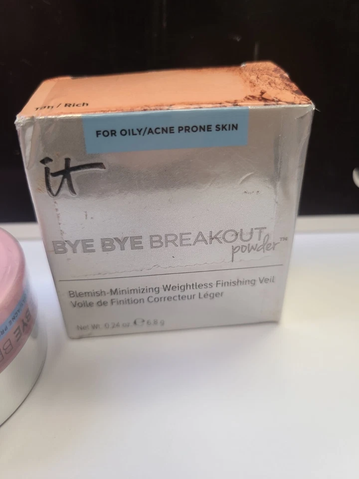 IT Cosmetics Bye Bye Breakout Powder - Tan/ Rich - Image 3 of 3