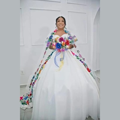 Plus Size Mexican Wedding Dress Off Shoulder Ball Gown Embroidery Bride Dresses