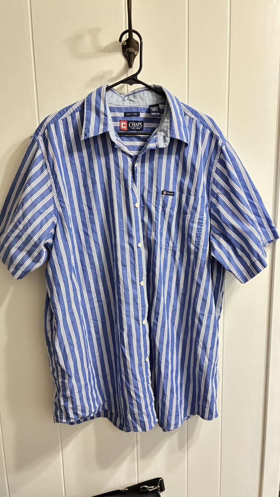Chaps XL Easy Care Mens Blue White Striped Short Sleeve Shirt