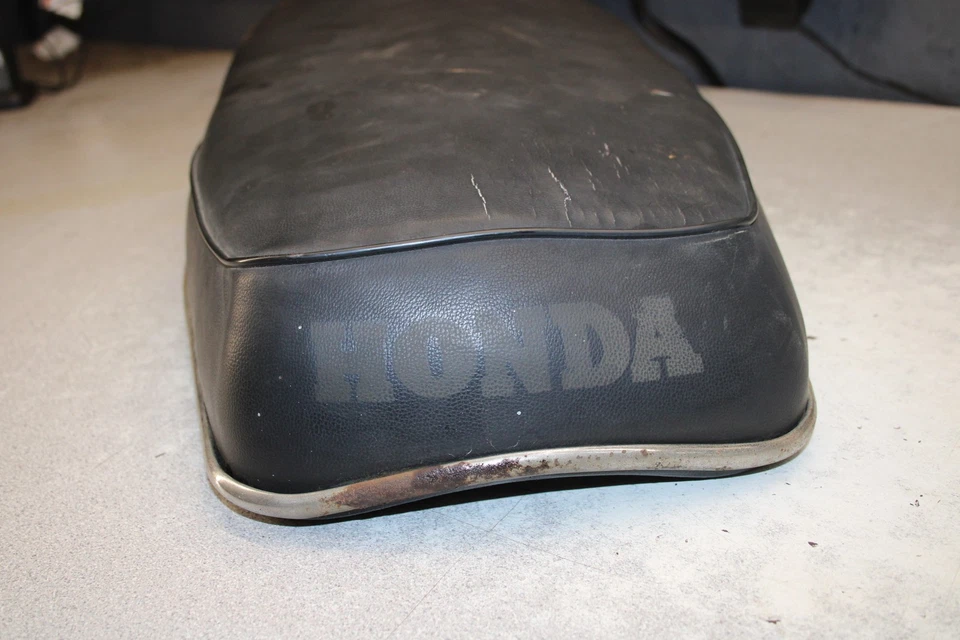 Honda CB77 1961 asiento del conductor delantero 1345, AAS Foto 4 de 4
