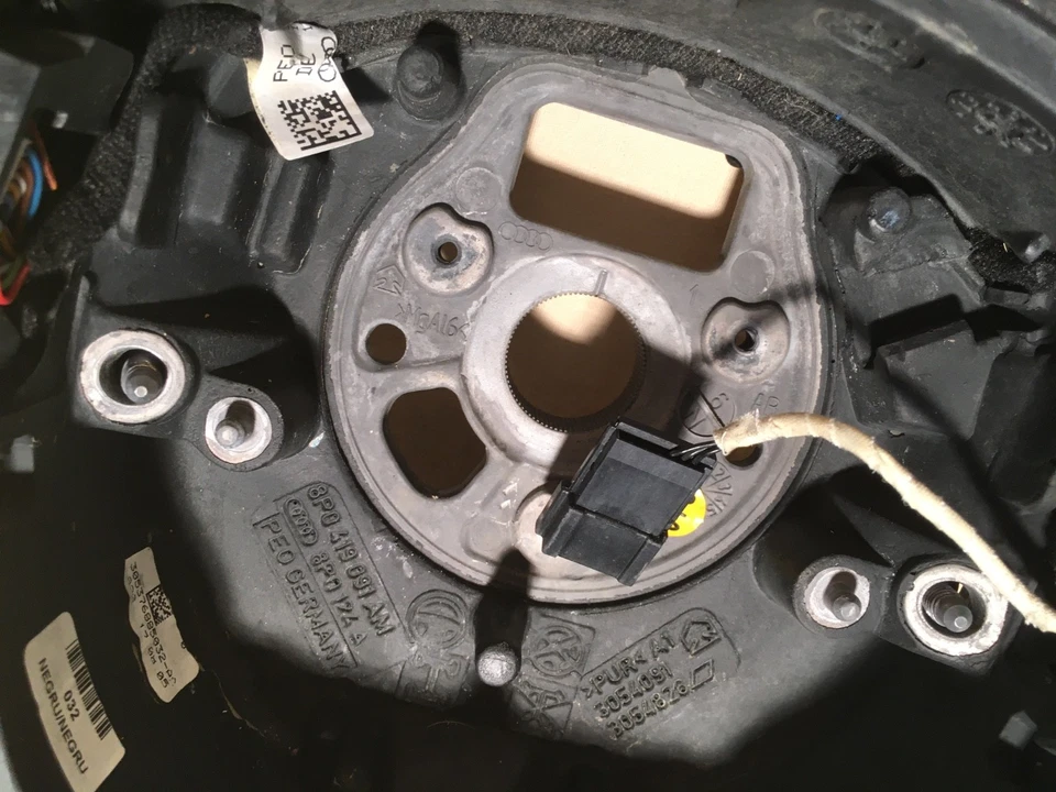 Руль 2006–2008 Audi A4 черный кожаный с 3 спицами от оригинального производителя Q7 RS4 S4 - Изображение 4 из 4