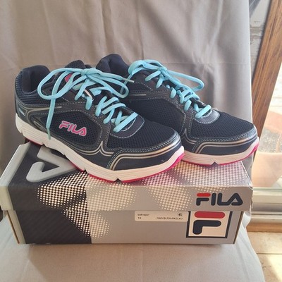 Brand New In Box Womans Fila Soar 10 Retail $64.99
