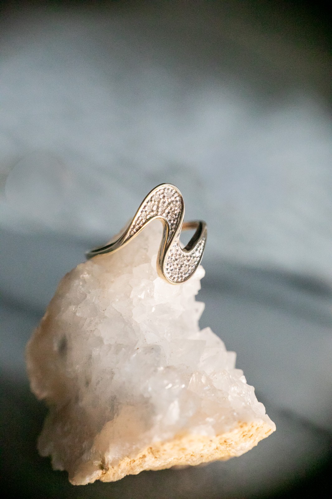 Diamond Cluster Bypass Wave Statement Ring | 10K … - image 1