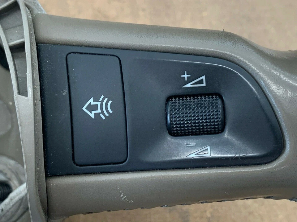 2005-2008 AUDI A6 QUATTRO STEERING WHEEL BEIGE 4F0419091AH 1ZH - Image 4 of 4