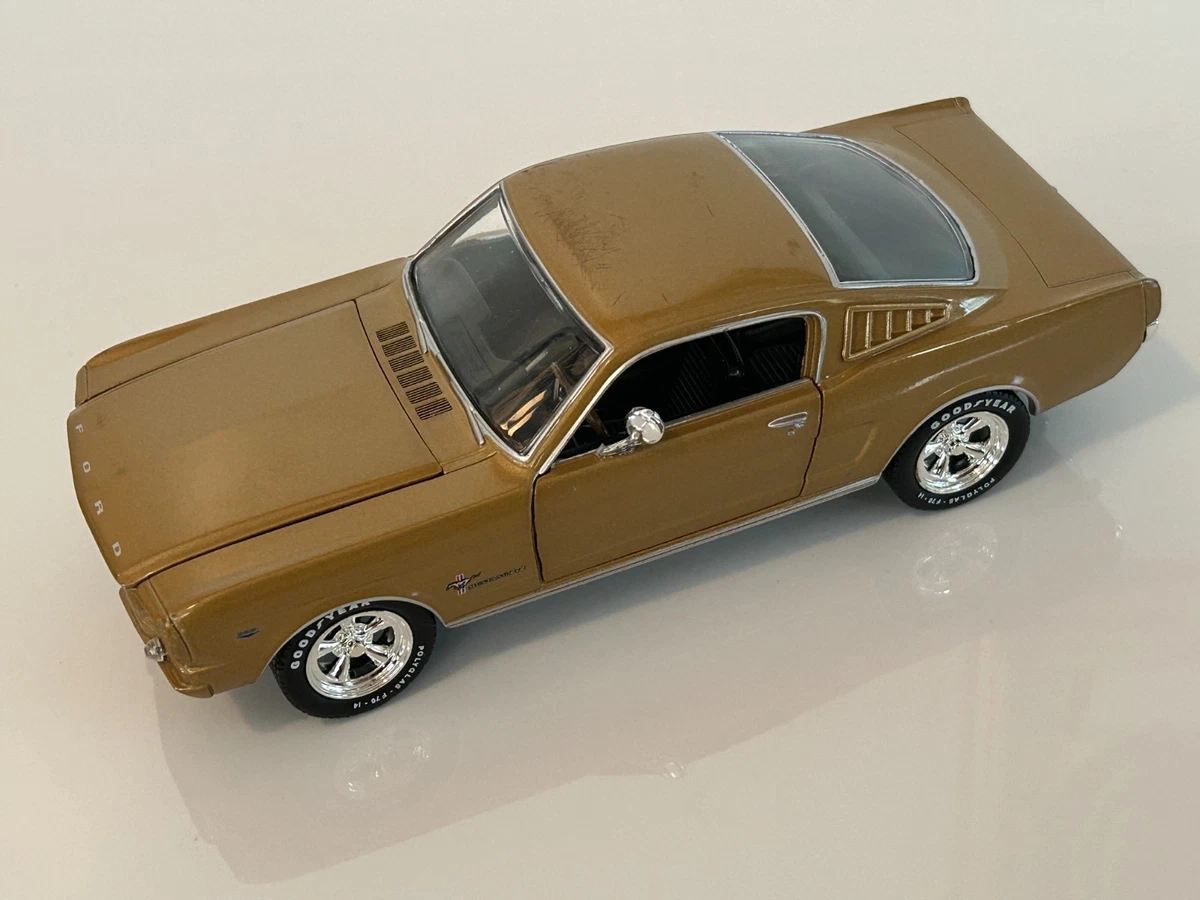 25+ Contemporary Manufacture Diecast Cars, Trucks & Vans 1965